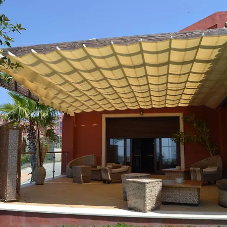 Hotel Checkin Colina Del Paraiso