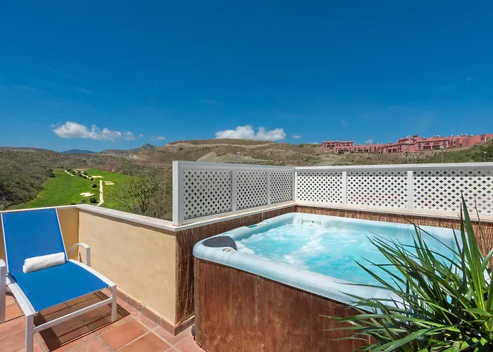 מלון Checkin Colina Del Paraiso *