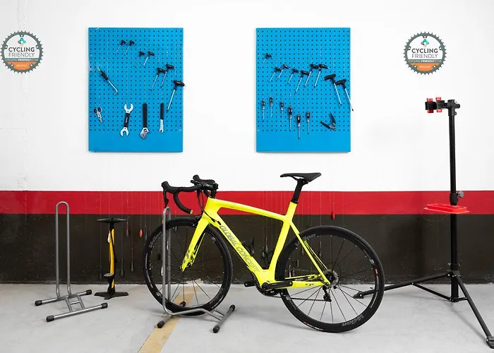 מלון Checkin Colina Del Paraiso אסטפונה