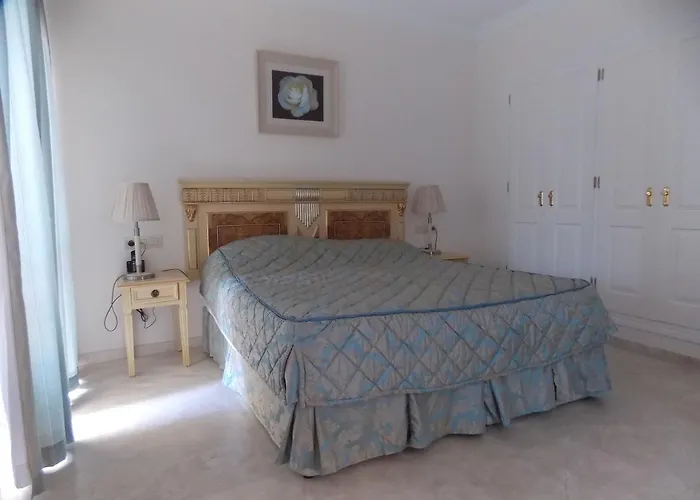 Checkin Colina Del Paraiso מלון *