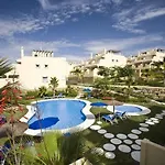 Checkin Colina Del Paraiso * 에스테포나