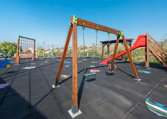 Hotel Checkin Colina Del Paraiso *