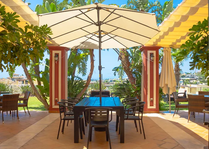 Hotel Checkin Colina Del Paraiso