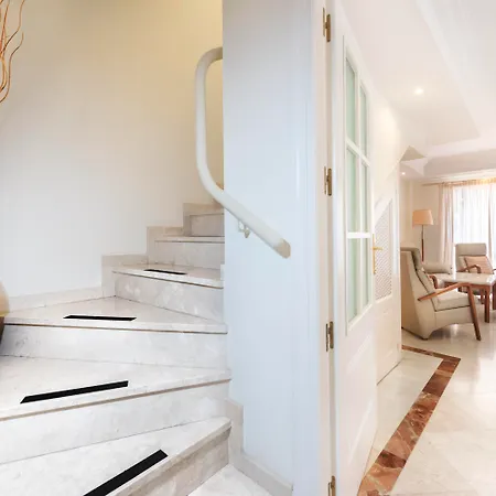 Checkin Colina Del Paraiso إِستيبونا