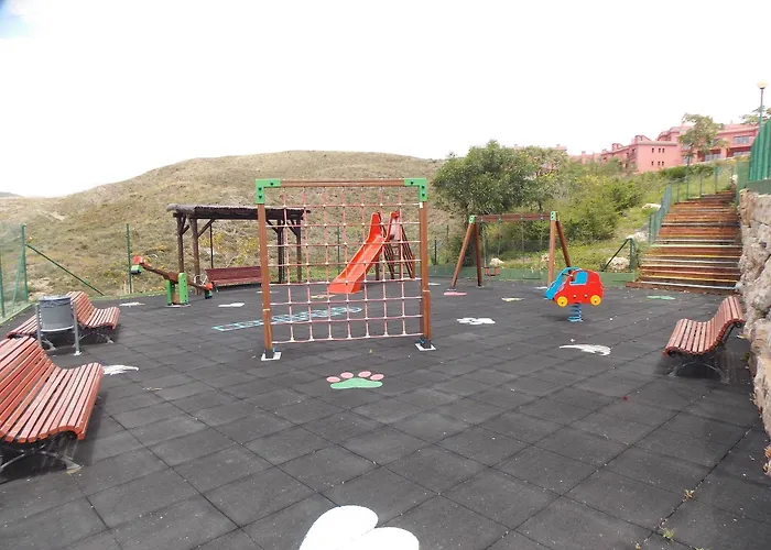 Checkin Colina Del Paraiso * 에스테포나